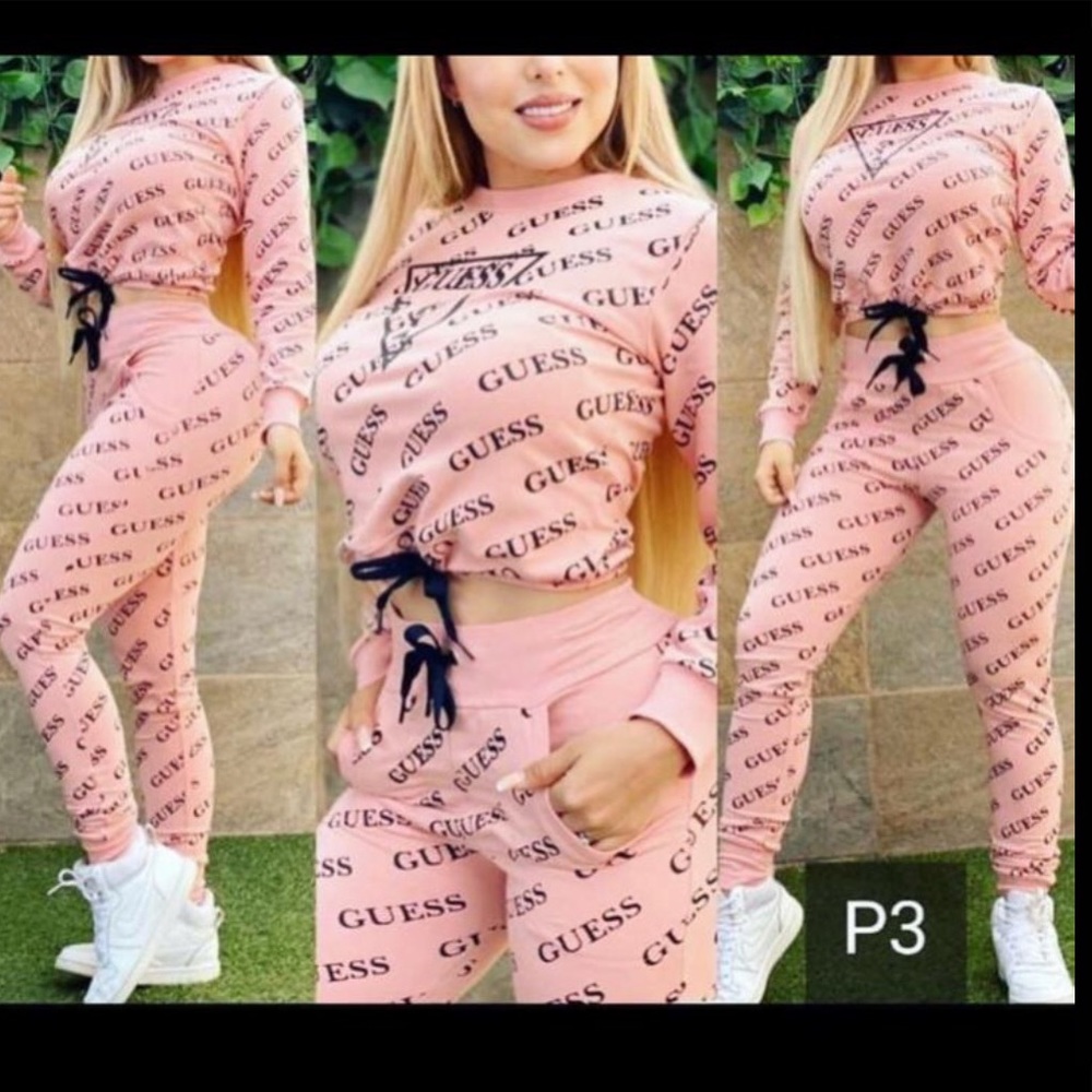 COPY - Sweatsuit